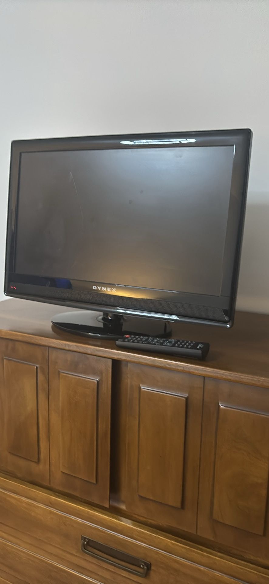 Tv Dynex Works Perfect , Have No Place For It