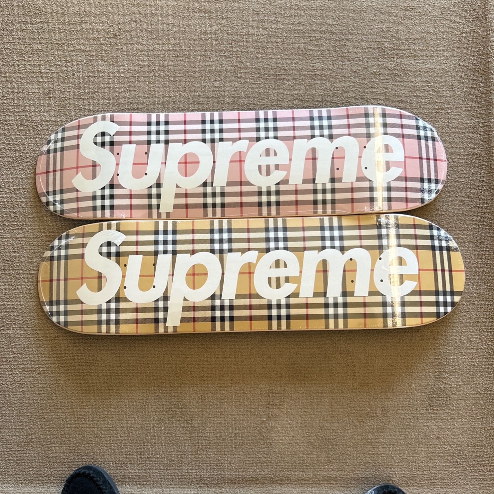 Supreme Burberry