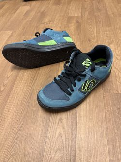 Five Ten Freerider MTB shoes — men's 10, blue/gray/neon