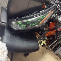 2023 Toyota Highlander Left Side Headlight 