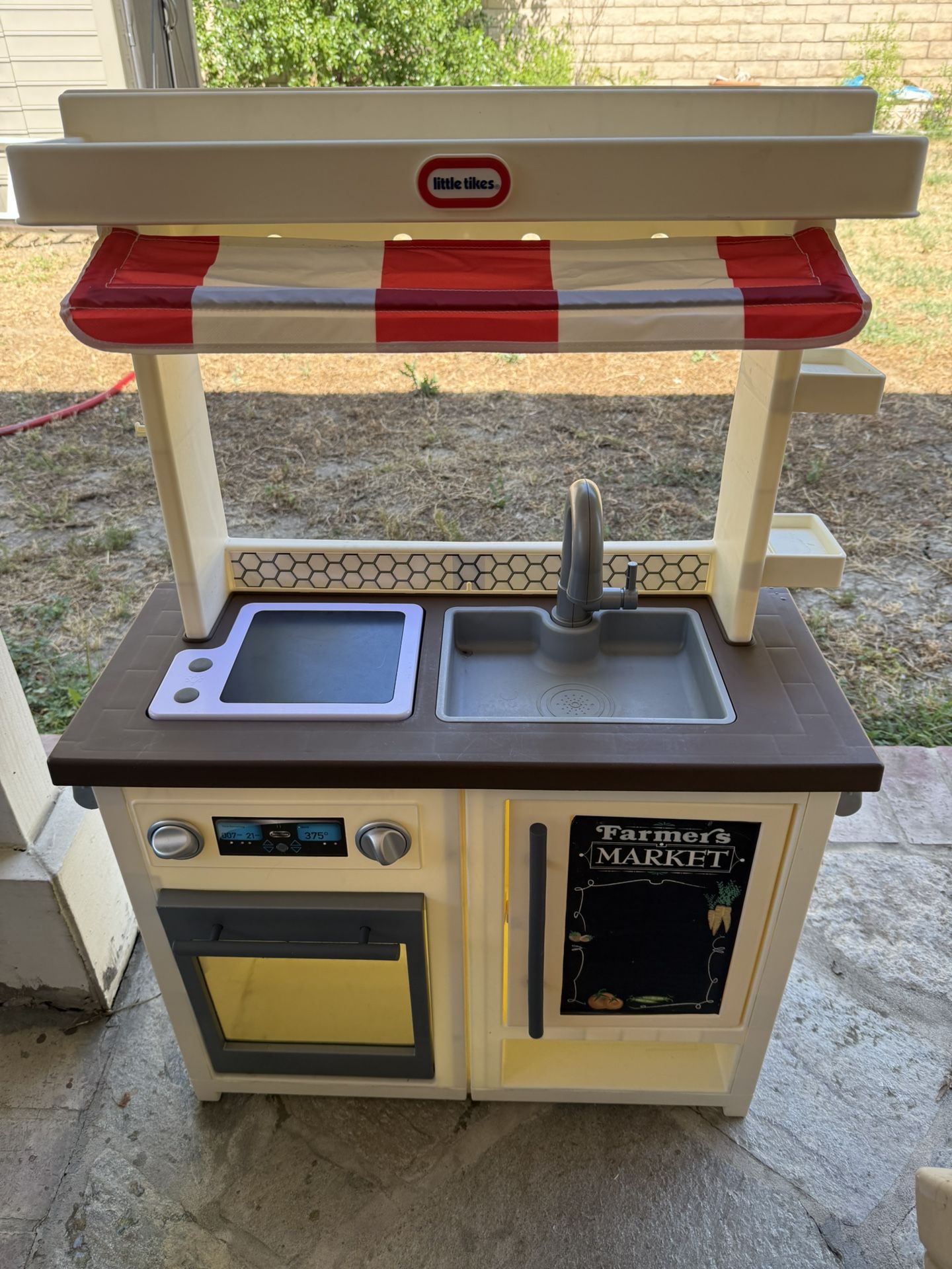 Little Tikes Play Kitchen