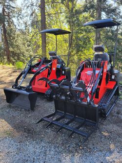 SIT DOWN MINI SKID STEER