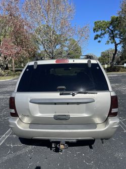 2004 Jeep Grand Cherokee Thumbnail