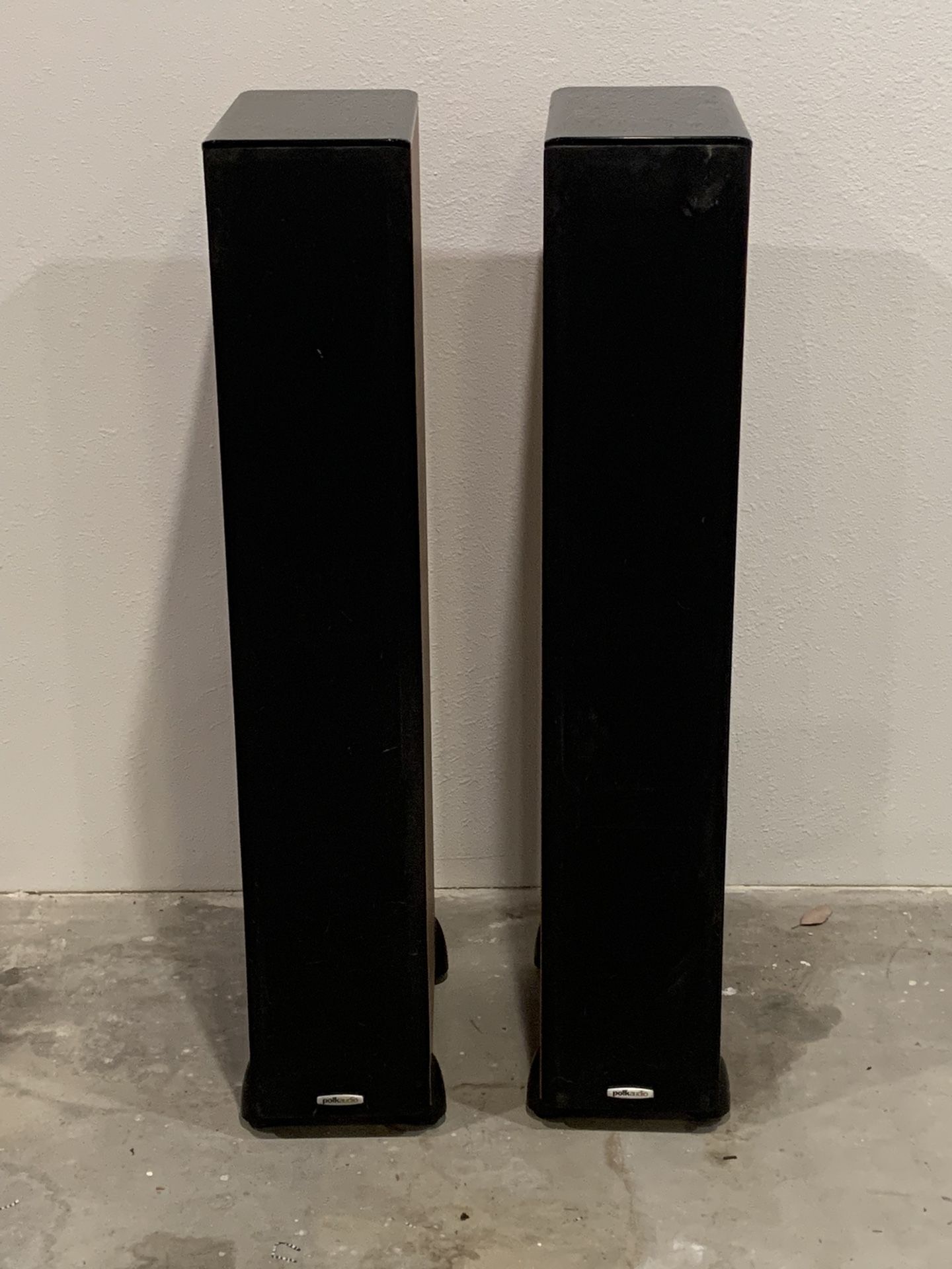 Polk Audio Tsi 400 speakers