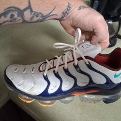 Vapor Max Plus Platinum , PUMA Cell ,Air Max Triple Black 