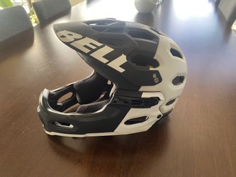 Bell Super 2R Mountain Bike Helmet Small S 2 Piece Full Or Half Helmet