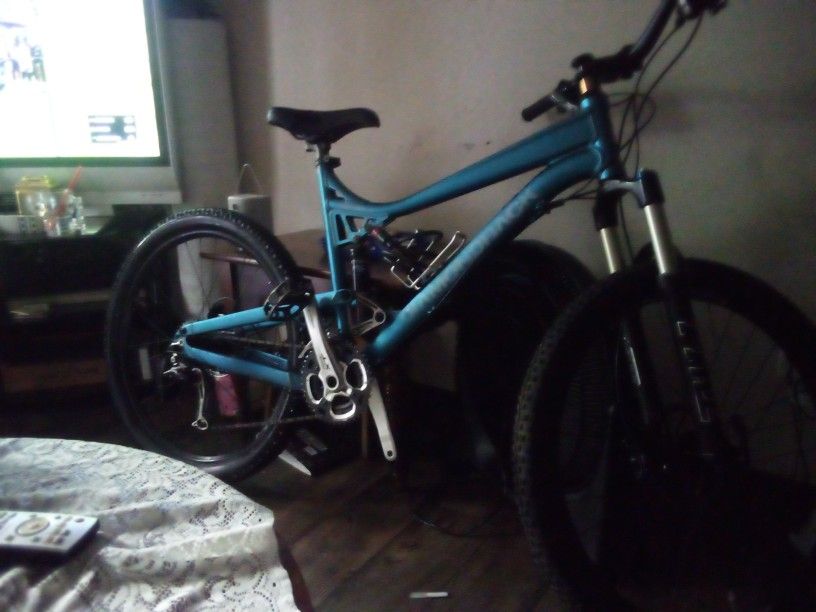 Diamondback Mission 3 Knuckle box Mountain Bike