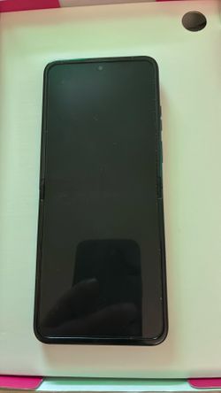 Motorola Razr 2025 Boost mobile Only