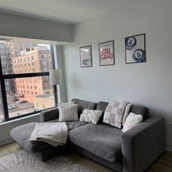 SECTIONAL COUCH GRAY