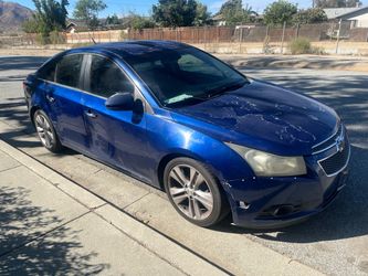 Chevrolet Cruze Blue 4-Door Sedan
