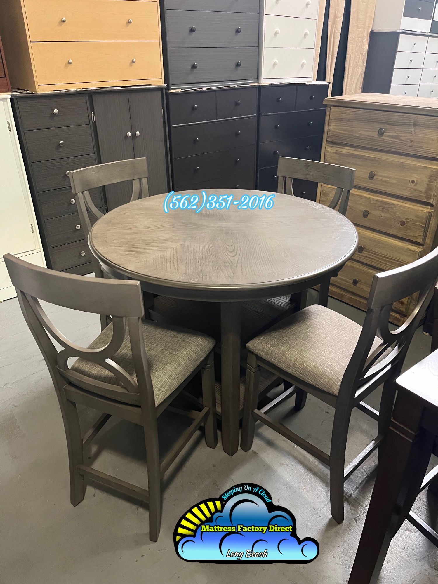 Circle Table Dining Set