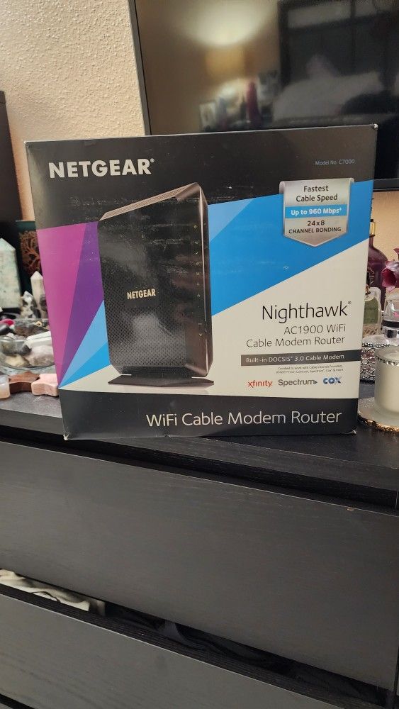 Netgear WIFI CABLE MODEM ROUTER 