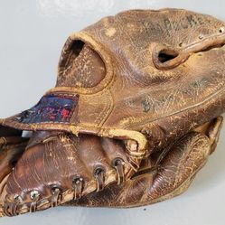 Vintage Spalding Roger Maris Baseball Glove 