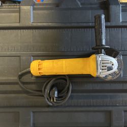 Dewalt DWE402 4 1/2” Angle Grinder