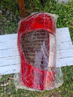 Taillight  side driver  ford f250-350 fit 2020-2022