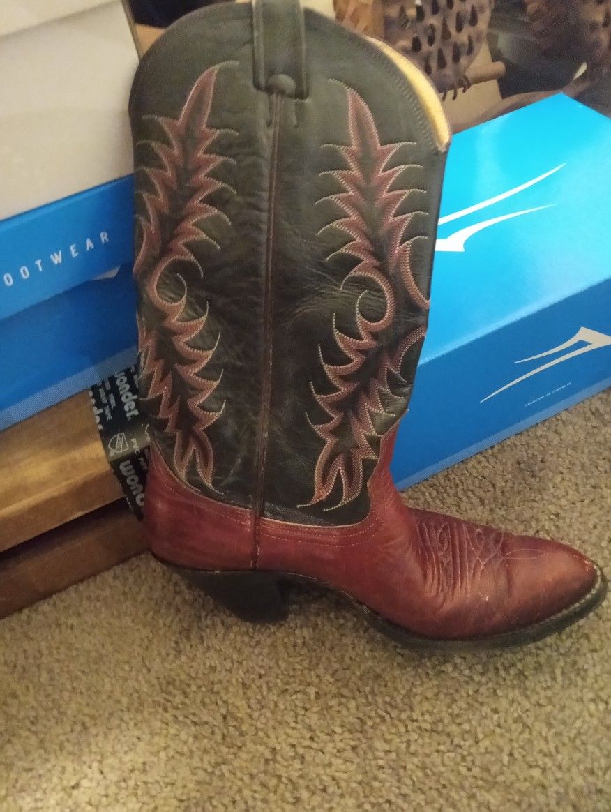 Nocona Boots