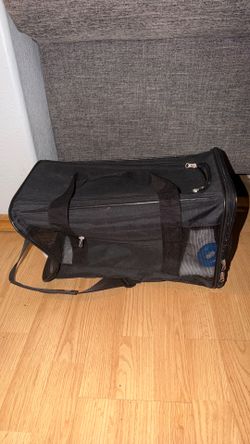 Pet carrier
