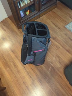 Taylor Made Ultralight Stands Bag New $90