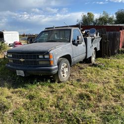 1989 Chevy 2500 Service Truck 