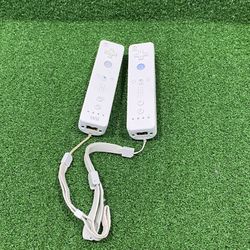 2 Nintendo Wii Remotes