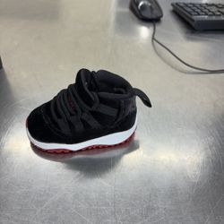 JORDAN 11 RETRO (TD)