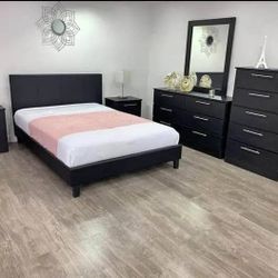 Bedroom Set *** Sold Separately Too ****** Juego De Cuarto **** Se Puede Vender Por Separado ***