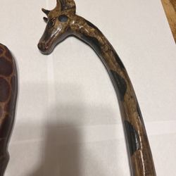 VINTAGE AFRICAN MADE WOODEN   WALKING  STICK GIRAFFE 