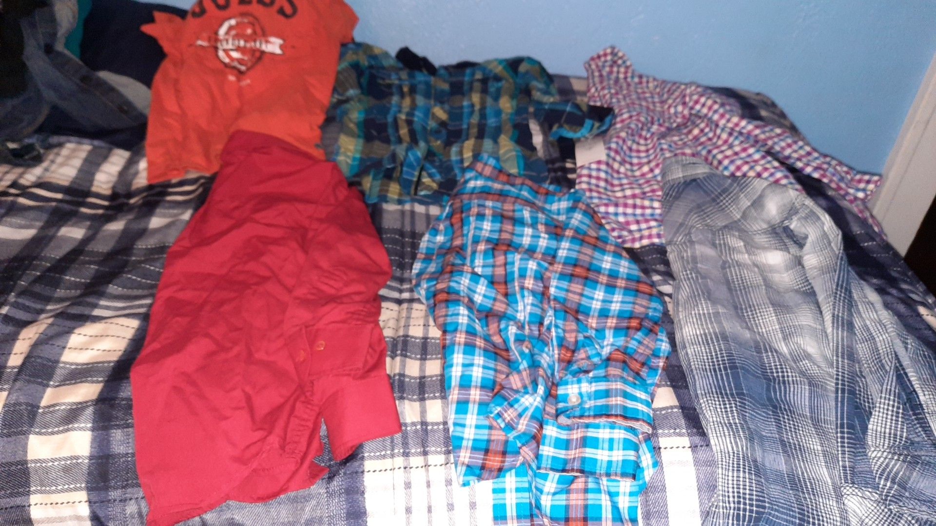 Boys size 7 shirts