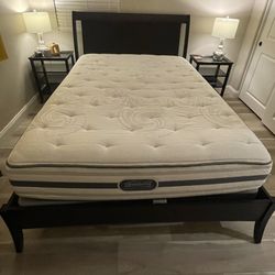 Shermag Queen Sleigh Bed