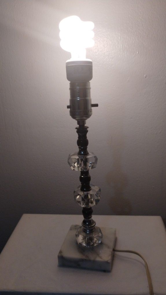 MID CENTURY LUCITE  - MARBLE BEDSIDE/ DESK LAMP 12"