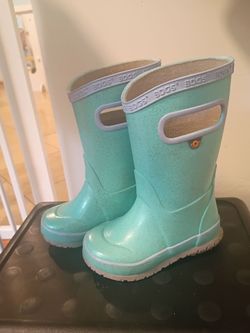 Bogs toddler rain boots size 7