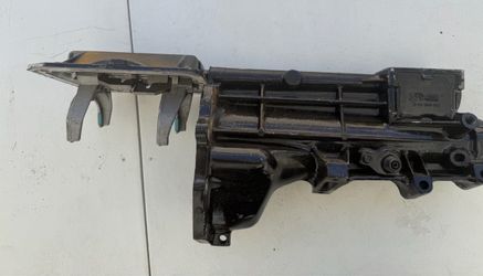 T5 transmission tail and cover