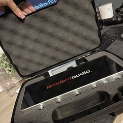 ResidentAudio Interface 