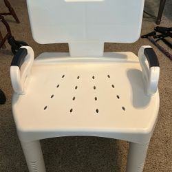 Adjustable shower chair