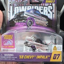 Lowriders Car Tuned 