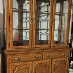 China Cabinet/ Buffet Solid Wood
