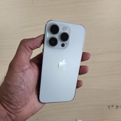 Iphone 14 pro 256gb   unlock any sim