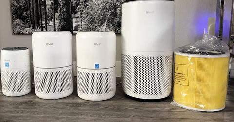 4 Levoit Air Purifiers + new filter, lot