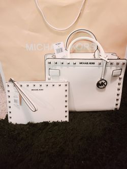 Michael kors wristlet and purse brand new!!!!
