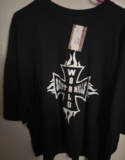 Saint hills tee size XXL