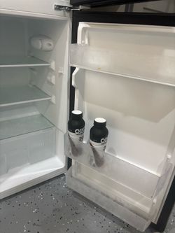 Mini fridge