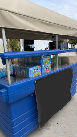 Cambro Snack Cart