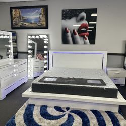 4PC King Bedroom Set