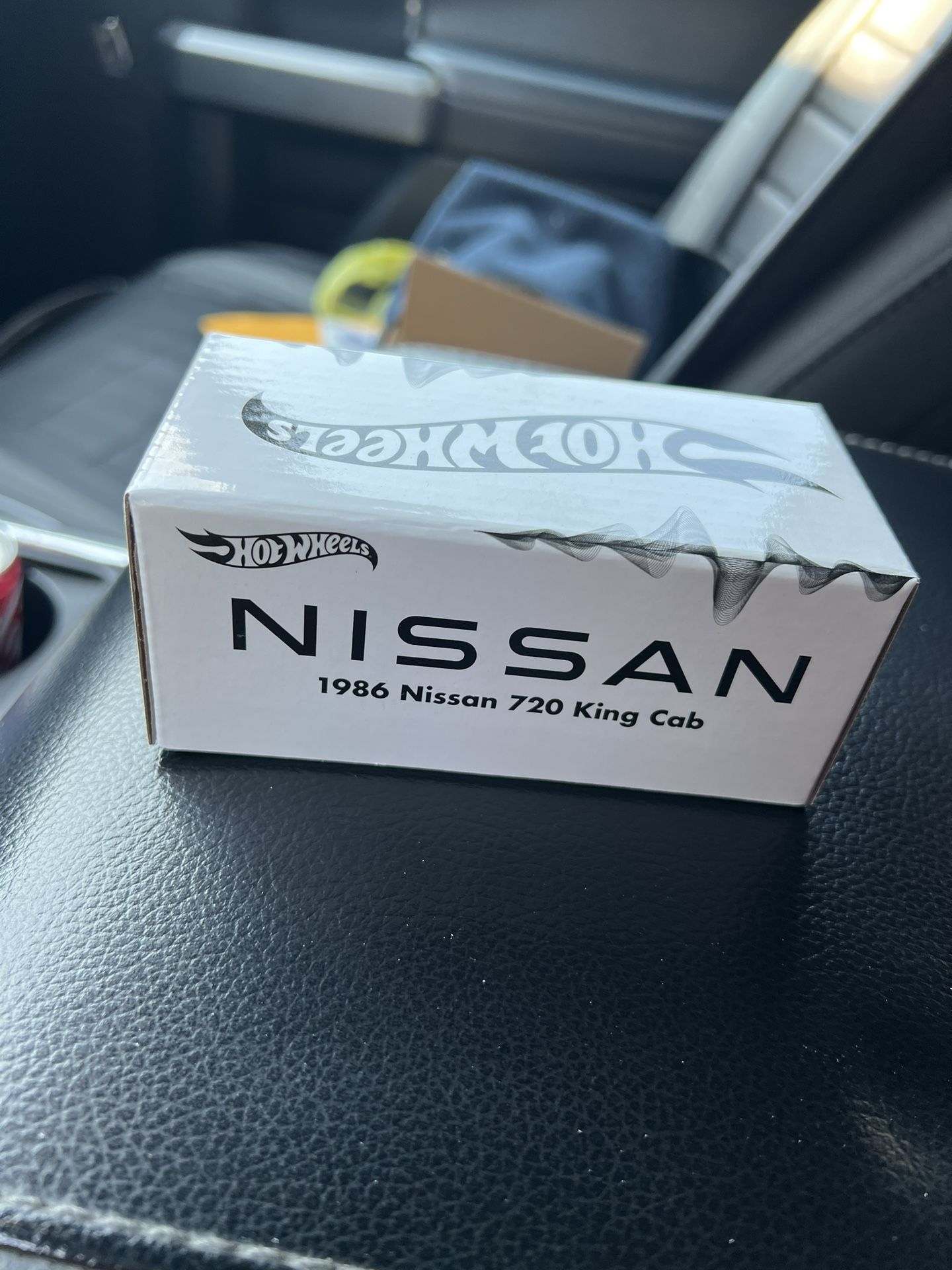Hot Wheels RLC Nissan 720 King Cab