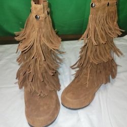 Fringed Suede Boots