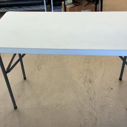 Foldable Table
