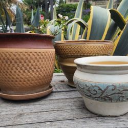 Set Of 3 Glazed Pots