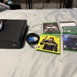 Xbox One (black)