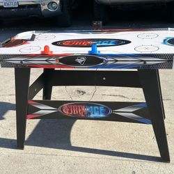 Air Hockey Table