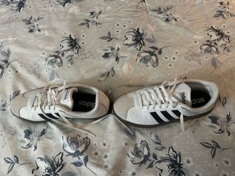 Addidas tennis/7.5 size